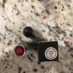 Women’s matte lipstick